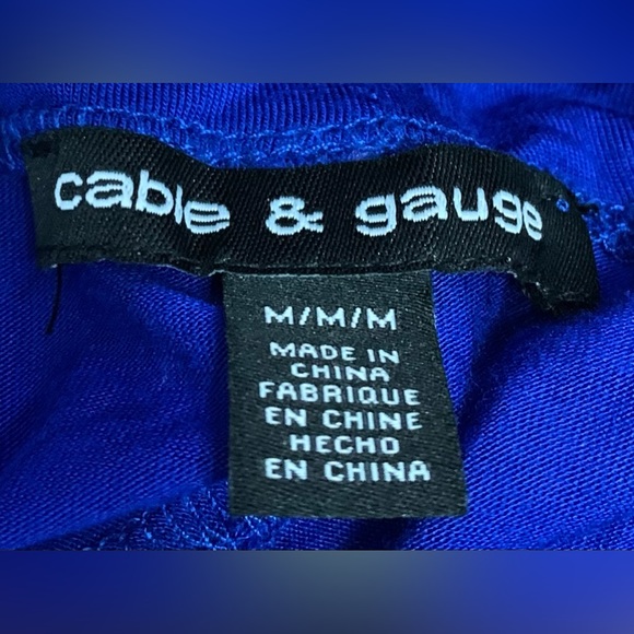 CABLE & GAUGE WOMENS COLD SHOULDER BLOUSE ROYAL BLUE MEDIUM - Picture 5 of 7